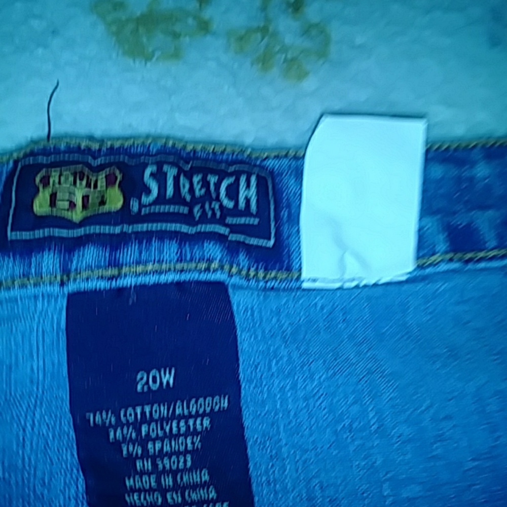 Skirt - Picture 2 of 3